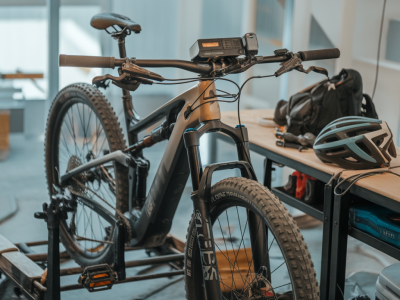 Plan d'entraînement de 6 semaines pour transformer une montée technique en vtt en accélérateur de puissance