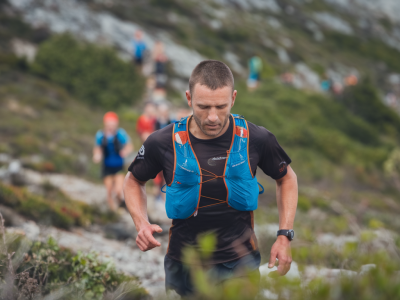 Test terrain : quel sac à dos ultralight salomon ou decathlon pour un raid de 24h