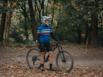 Quel petit-déjeuner précis pour une sortie intense en vélo de montagne de 4 heures